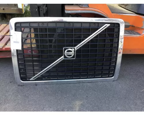Grille VOLVO VNL 2003-2018 LKQ KC Truck Parts - Inland Empire