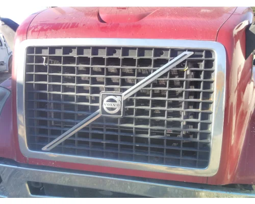 Grille VOLVO VNL 2003-2018 LKQ Evans Heavy Truck Parts