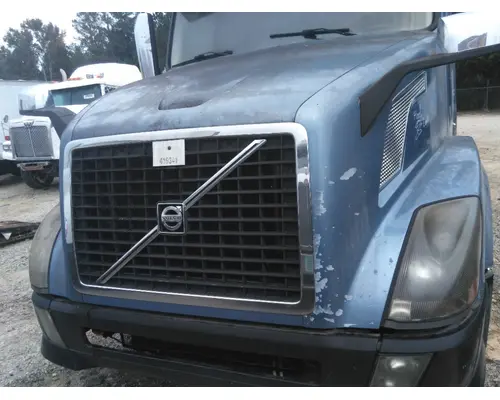 Hood VOLVO VNL 2004-2018 LKQ Evans Heavy Truck Parts