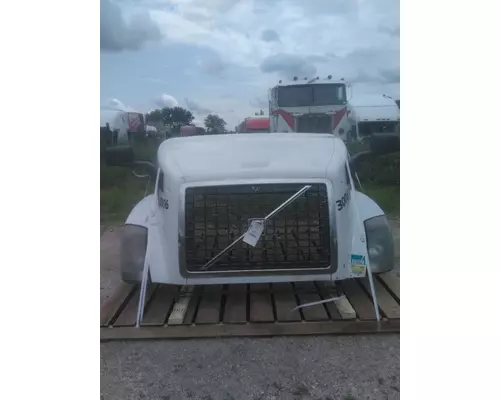 Hood VOLVO VNL 2004-2018 LKQ Geiger Truck Parts