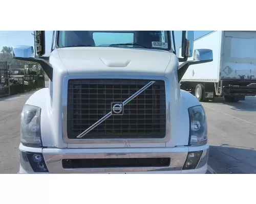 Hood VOLVO VNL 2004-2018 LKQ Heavy Truck - Goodys