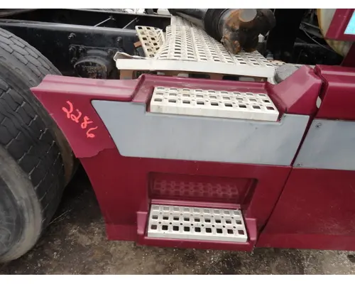 Side Fairing VOLVO VNL 670 Sam's Riverside Truck Parts Inc