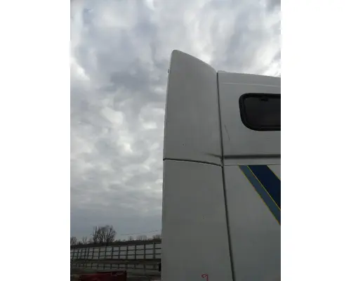 Sleeper Fairing VOLVO VNL 670 Sam's Riverside Truck Parts Inc