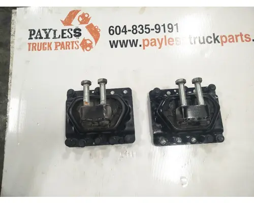 Engine Mounts VOLVO VNL64 Payless Truck Parts