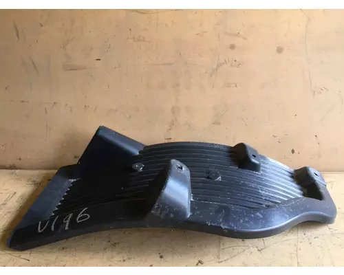 Fender VOLVO VNL64 Payless Truck Parts