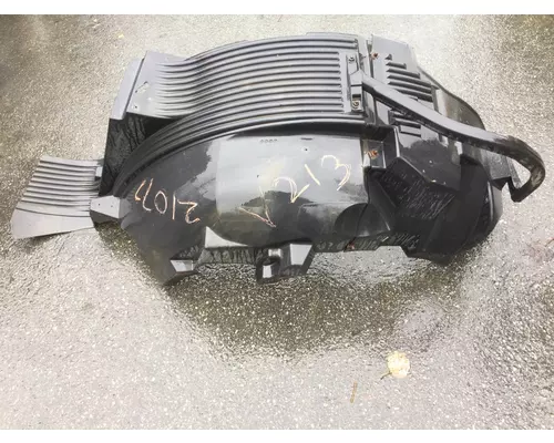 Fender VOLVO VNL64 Payless Truck Parts