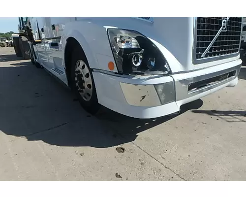 Bumper Assembly, Front VOLVO VNL64T Sam's Riverside Truck Parts Inc