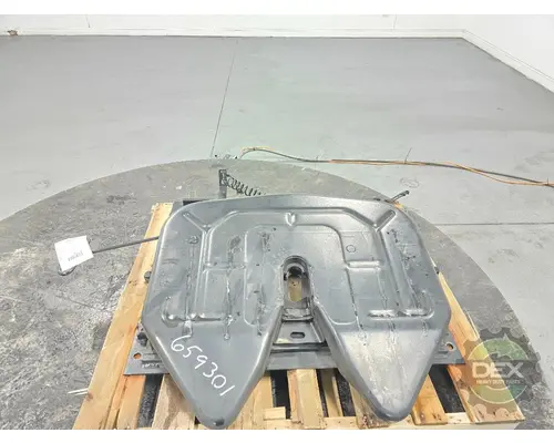 Fifth Wheel VOLVO VNL660 Dex Heavy Duty Parts, LLC  