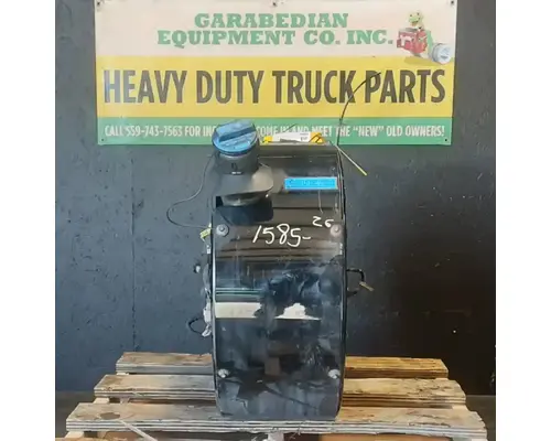 DEF Tank VOLVO VNL670 Geco - Fresno