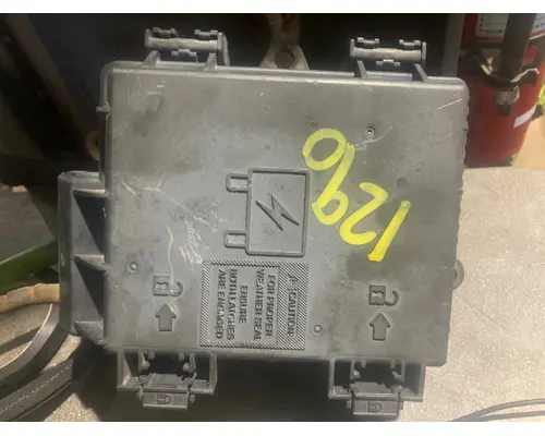 Fuse Box VOLVO VNL780 Truck Salvage International Inc