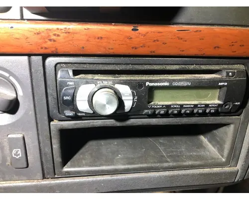 Radio Volvo VNL Vander Haags Inc Sf