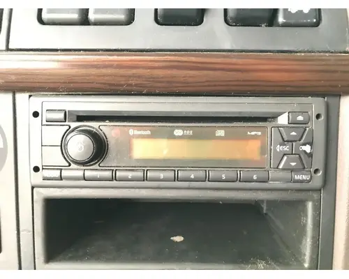Radio Volvo VNL Vander Haags Inc Cb