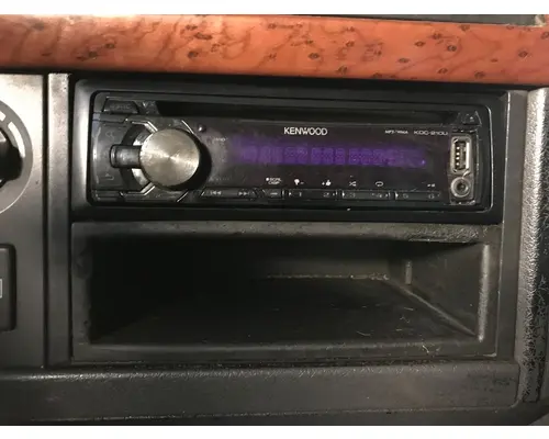 Radio Volvo VNL Vander Haags Inc Kc