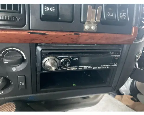 Radio Volvo VNL Vander Haags Inc Kc
