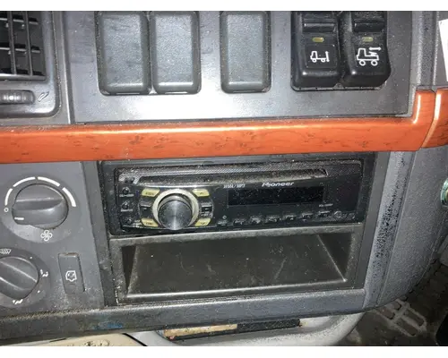 Radio Volvo VNL Vander Haags Inc WM
