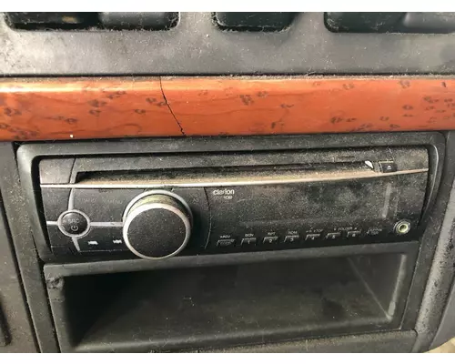 Radio Volvo VNL Vander Haags Inc Dm