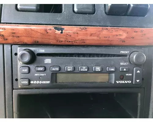 Radio Volvo VNL Vander Haags Inc Dm