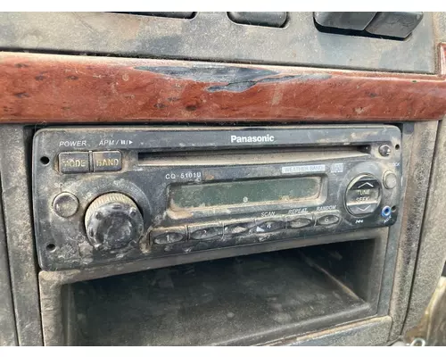Radio Volvo VNL Vander Haags Inc Dm