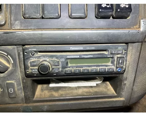 Radio Volvo VNL Vander Haags Inc Sf