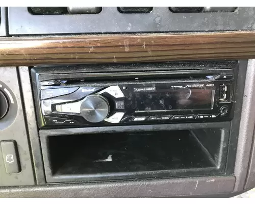 Radio Volvo VNL Vander Haags Inc Kc