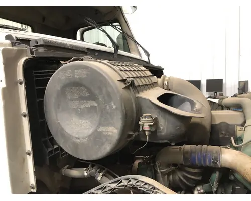Air Cleaner Volvo VNL Vander Haags Inc WM