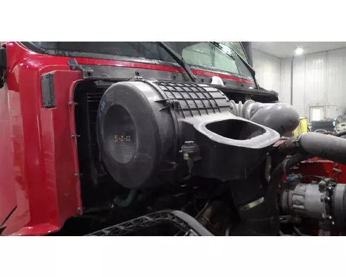 Air Cleaner VOLVO VNL LKQ Thompson Motors - Wykoff