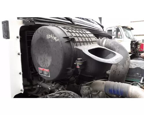 Air Cleaner VOLVO VNL LKQ Thompson Motors - Wykoff