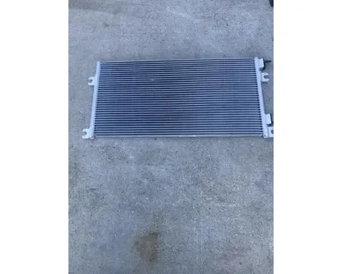 Air Conditioner Condenser Volvo VNL Vander Haags Inc Dm