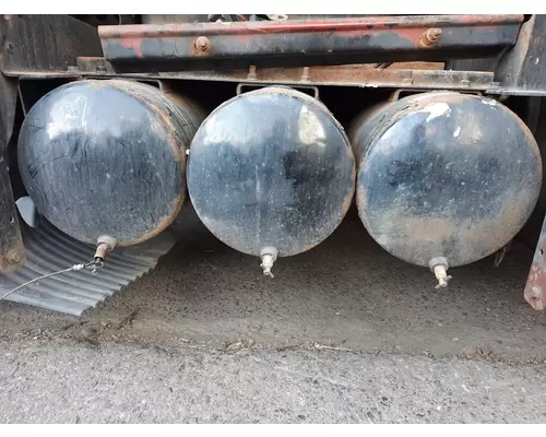 Air Tank VOLVO VNL LKQ KC Truck Parts - Inland Empire