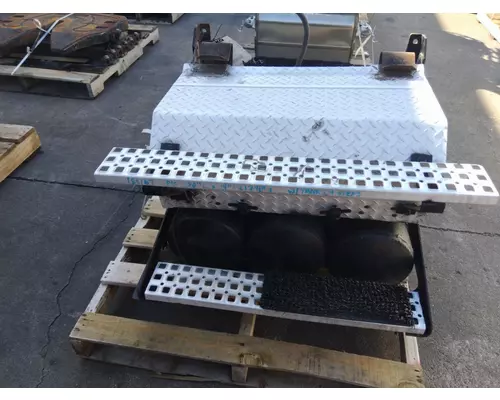Battery Box VOLVO VNL LKQ Heavy Truck Maryland