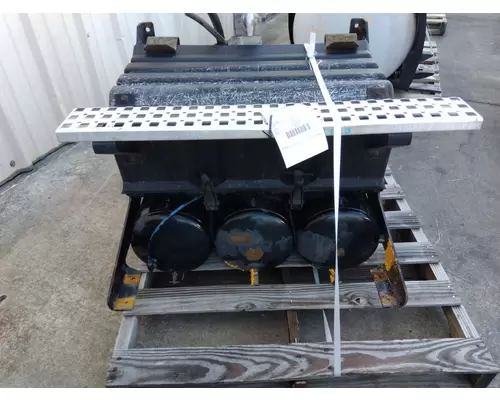 Battery Box VOLVO VNL LKQ Heavy Truck Maryland