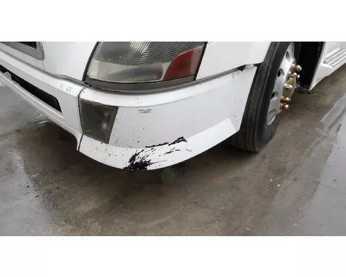 Bumper End Cap VOLVO VNL LKQ Thompson Motors - Wykoff