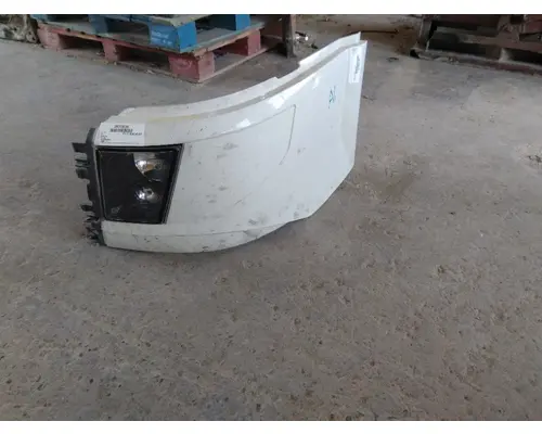 Bumper End Cap VOLVO VNL LKQ Thompson Motors - Wykoff