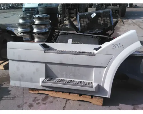 Side Fairing VOLVO VNL LKQ Geiger Truck Parts