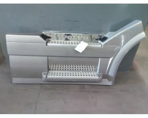Side Fairing VOLVO VNL LKQ Geiger Truck Parts