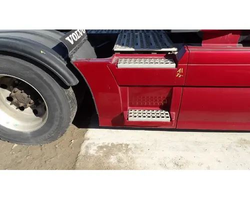 Side Fairing VOLVO VNL LKQ Thompson Motors - Wykoff