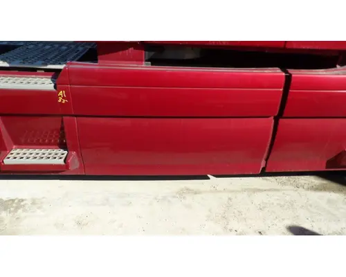 Side Fairing VOLVO VNL LKQ Thompson Motors - Wykoff