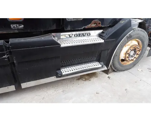 Side Fairing VOLVO VNL LKQ Thompson Motors - Wykoff