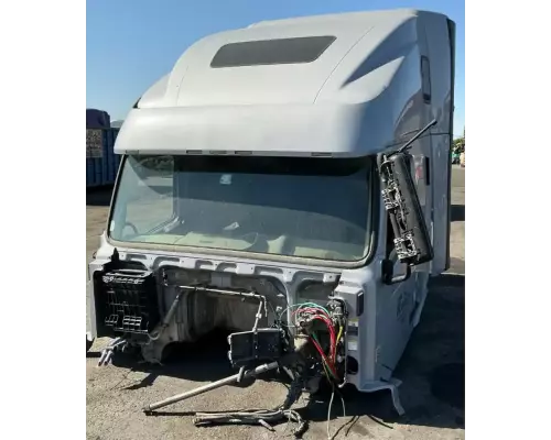 Cab Volvo VNL Garabedian Equipment Company