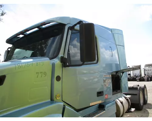 Cab VOLVO VNL LKQ Heavy Truck - Tampa