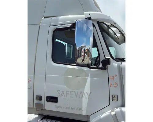 Cab VOLVO VNL LKQ Western Truck Parts