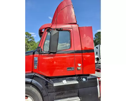 Cab VOLVO VNL LKQ Evans Heavy Truck Parts