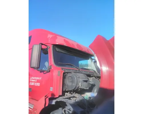 Cab VOLVO VNL LKQ Evans Heavy Truck Parts