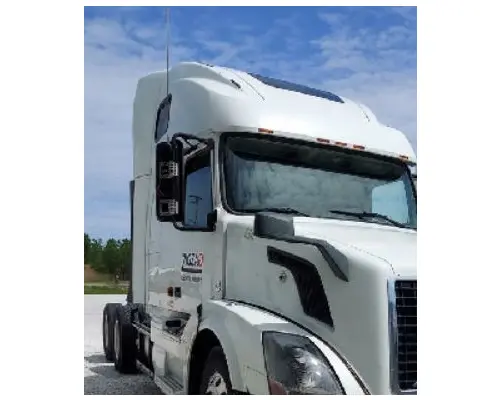 Cab VOLVO VNL LKQ Geiger Truck Parts