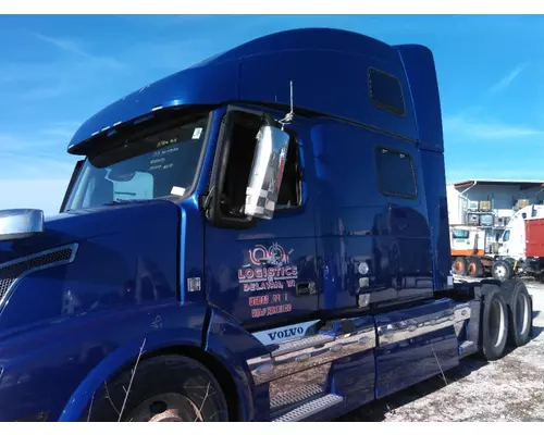 Cab VOLVO VNL LKQ Geiger Truck Parts