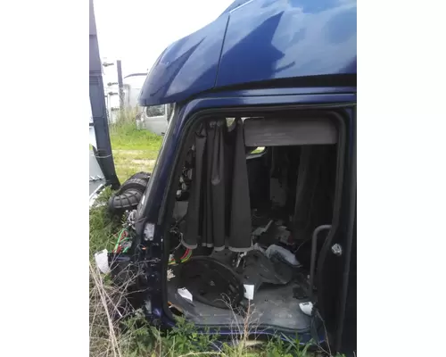 Cab VOLVO VNL LKQ Geiger Truck Parts