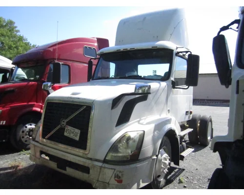 Cab VOLVO VNL LKQ Heavy Truck Maryland