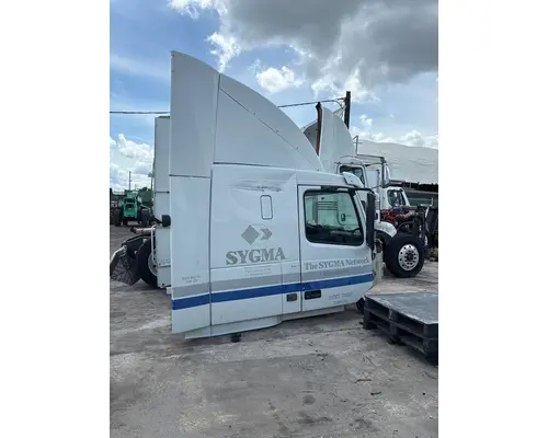 Cab VOLVO VNL Usa Trade &amp; Exports Inc