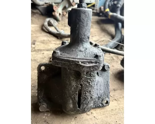 Clutch Slave Cylinder VOLVO VNL Truck Salvage International 