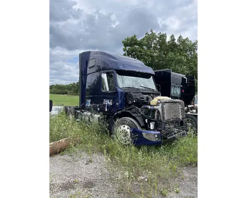 Complete Vehicle VOLVO VNL Truck Salvage International Inc